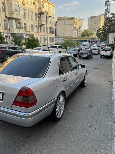 Mercedes C 180 1995, 999,990 km - 1.8 л - Bakı