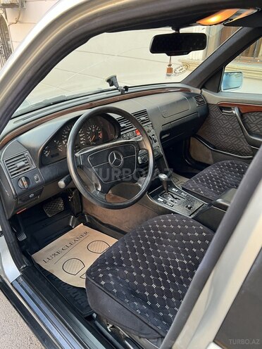 Mercedes C 180 1995, 999,990 km - 1.8 л - Bakı