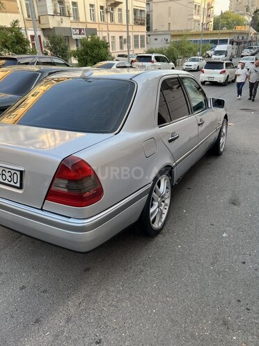 Mercedes C 180 1995, 999,990 km - 1.8 л - Bakı