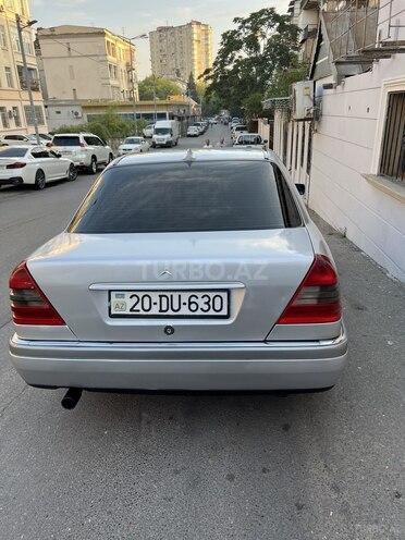 Mercedes C 180 1995, 999,990 km - 1.8 л - Bakı