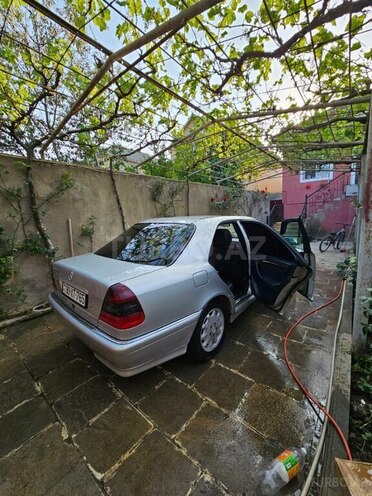 Mercedes C 200 1996, 300,000 km - 2.0 l - Bakı