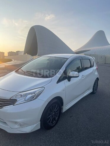 Nissan Note-2