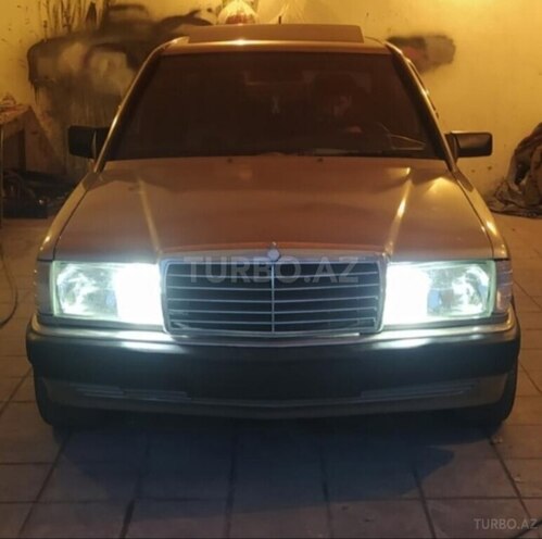 Mercedes 190 1991, 290,000 km - 2.3 l - Gəncə