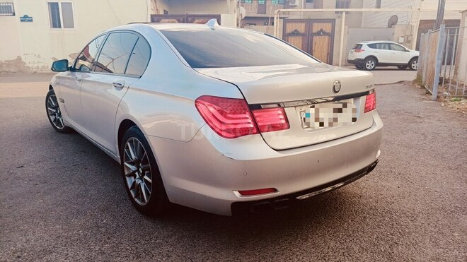 BMW 750 2009, 245,000 km - 4.4 l - Bakı