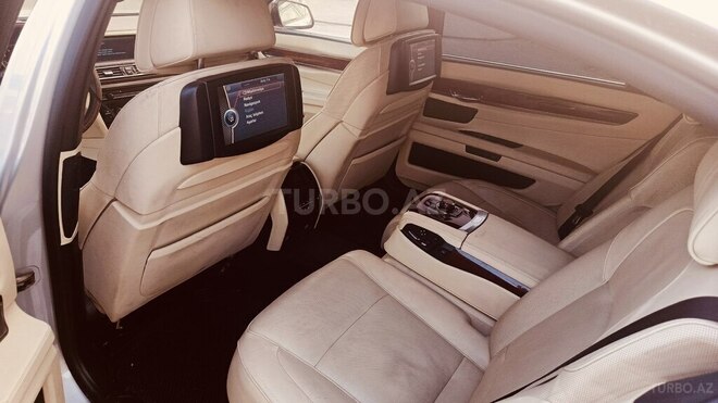 BMW 750 2009, 245,000 km - 4.4 l - Bakı