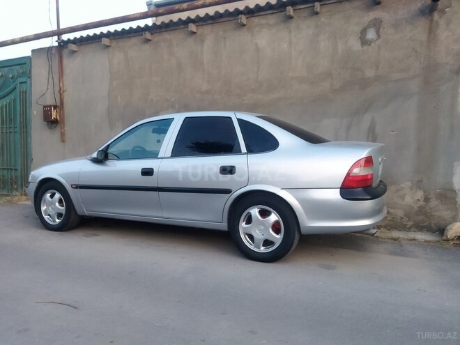 Opel Vectra 1997, 650,000 km - 2.0 l - Bakı