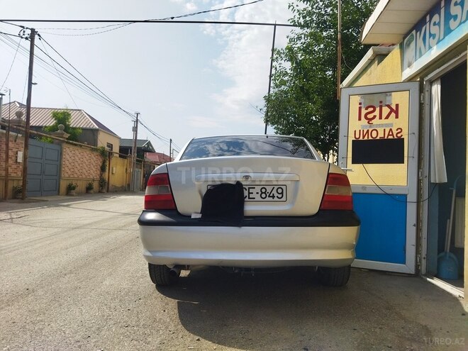 Opel Vectra 1997, 650,000 km - 2.0 l - Bakı