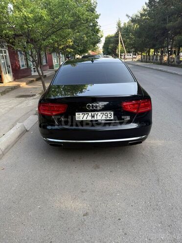 Audi A8 2012, 94,000 km - 4.0 л - Mingəçevir