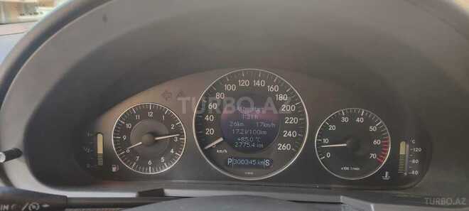 Mercedes E 240 2002, 300,345 km - 2.6 l - Gəncə