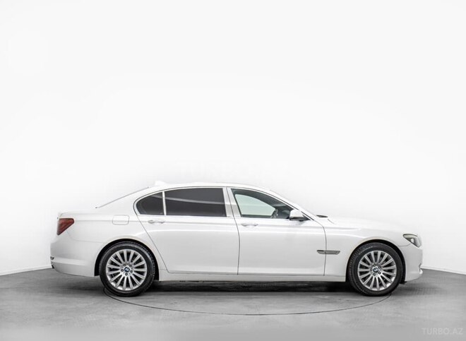 BMW 750 2011, 140,000 km - 4.4 l - Bakı