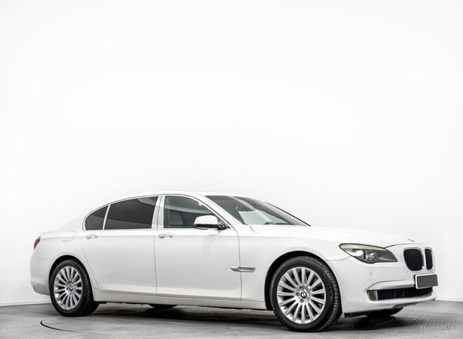BMW 750 2011, 140,000 km - 4.4 l - Bakı