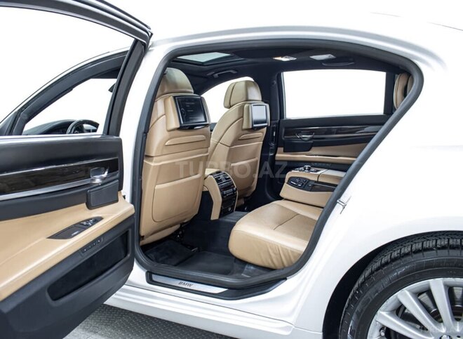 BMW 750 2011, 140,000 km - 4.4 l - Bakı