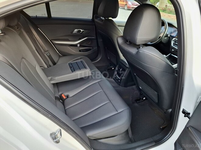 BMW 330 2019, 80,000 km - 2.0 л - Bakı
