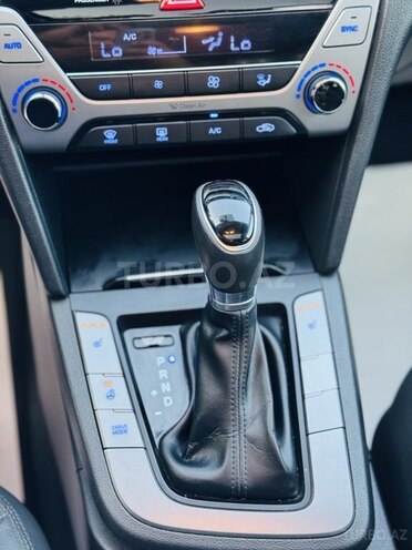 Hyundai Elantra 2016, 139,000 km - 2.0 л - İmişli