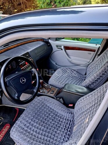 Mercedes C 180 1999, 264,452 km - 1.8 l - Qazax