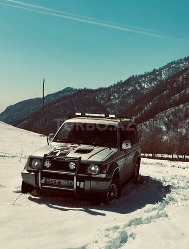 Mitsubishi Pajero 1995, 435,000 km - 2.8 l - Bakı