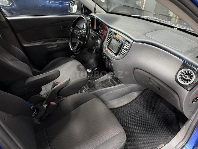 Kia Rio 2005, 258,000 km - 1.4 l - Bakı