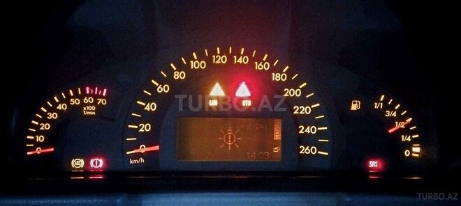 Mercedes C 200 2000, 470,656 km - 2.0 l - Quba