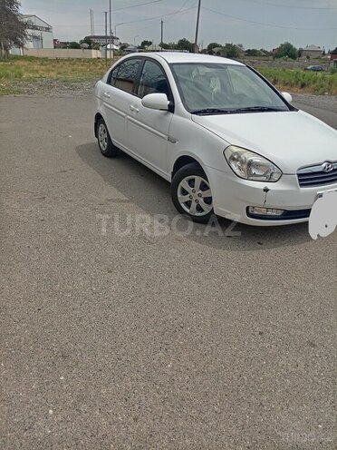 Hyundai Accent 2009, 280,000 km - 1.4 l - Sabirabad