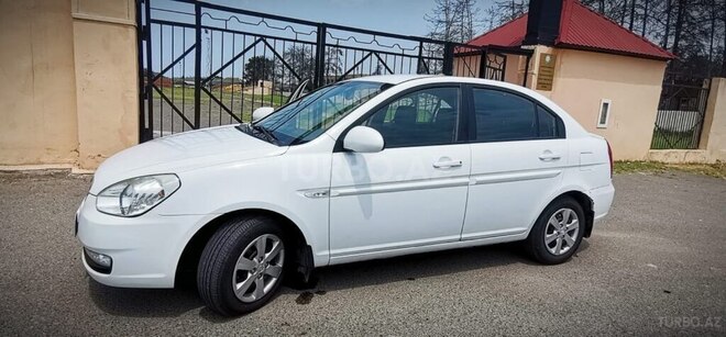 Hyundai Accent 2009, 280,000 km - 1.4 l - Sabirabad