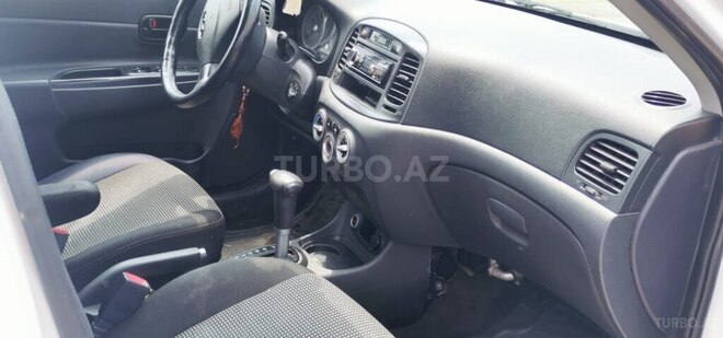 Hyundai Accent 2009, 280,000 km - 1.4 l - Sabirabad