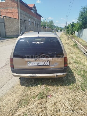 Opel Astra 1996, 380,000 km - 1.4 l - Quba
