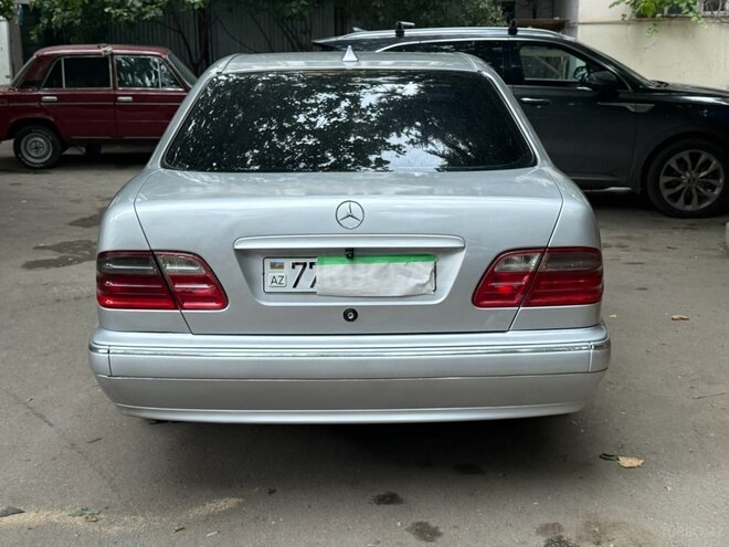 Mercedes E 220 d 2001, 385,000 km - 2.2 l - Bakı