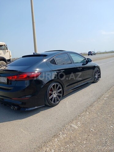 Hyundai Elantra 2017, 113,000 km - 2.0 л - Bakı