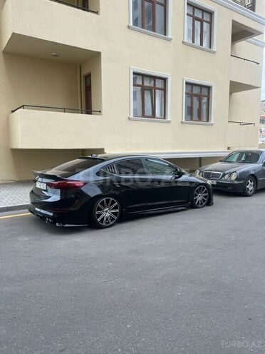 Hyundai Elantra 2017, 113,000 km - 2.0 л - Bakı