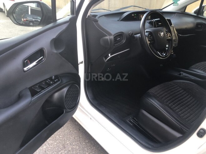 Toyota Prius 2019, 90,000 km - 1.8 l - Bakı