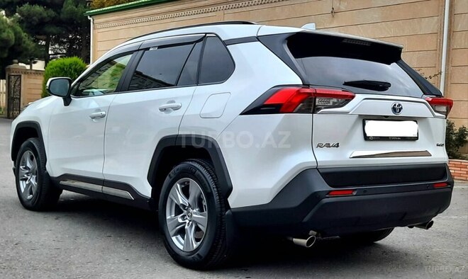 Toyota RAV4 2025, 1,900 km - 2.5 l - Bakı