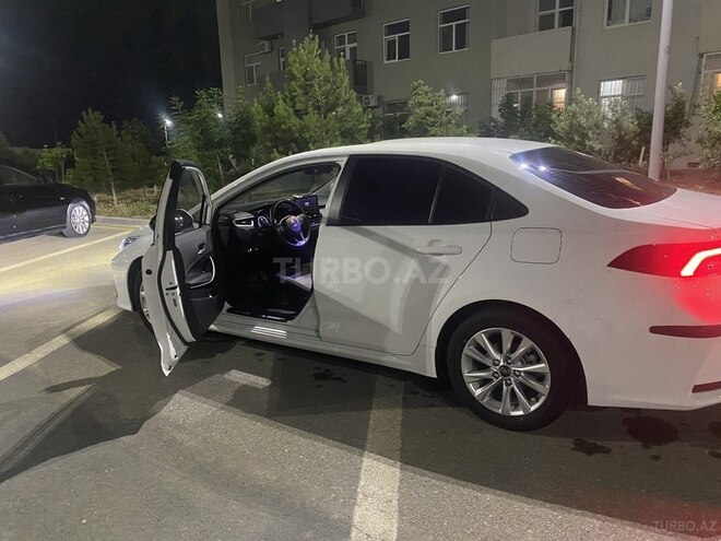 Toyota Corolla 2024, 19,000 km - 1.8 l - Bakı
