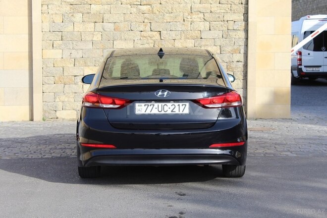 Hyundai Elantra 2018, 115,894 km - 2.0 л - Bakı