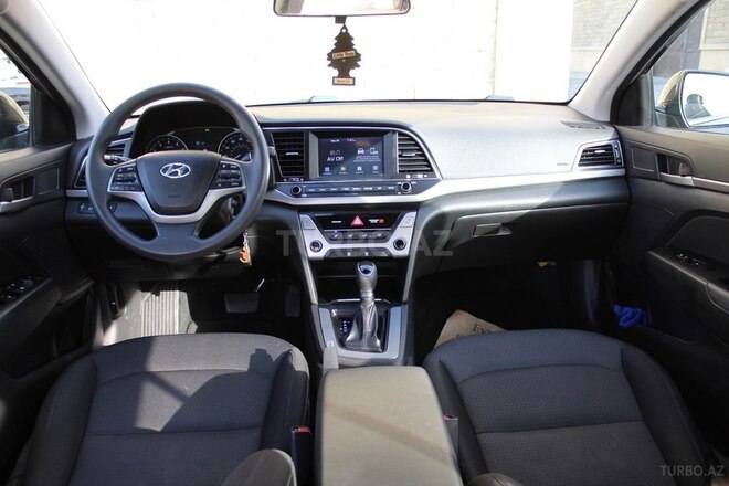 Hyundai Elantra 2018, 115,894 km - 2.0 л - Bakı