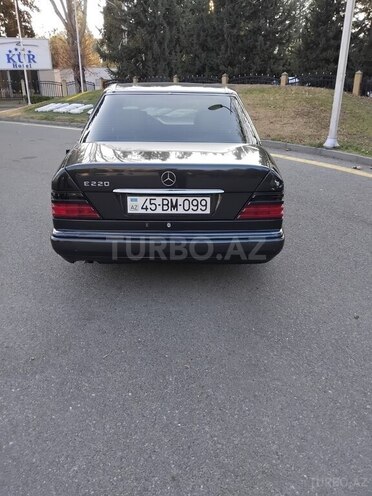 Mercedes E 220 1995, 104,666 km - 2.2 l - Mingəçevir