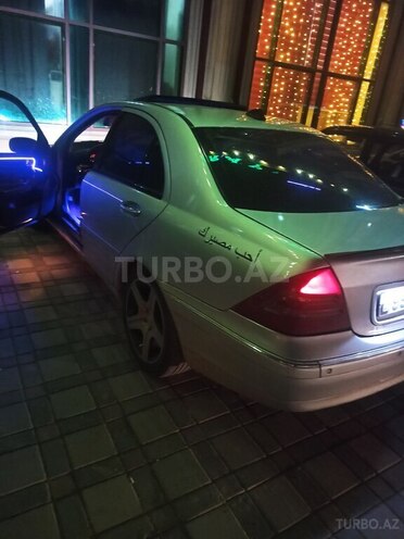 Mercedes C 220 d 2001, 200,000 km - 2.2 л - Şirvan