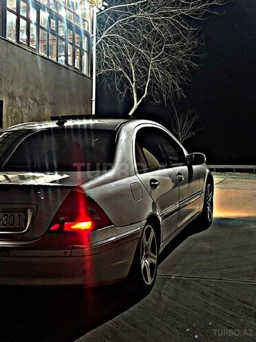Mercedes C 220 d 2001, 200,000 km - 2.2 л - Şirvan
