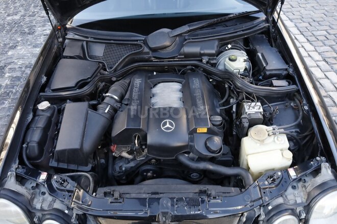 Mercedes E 280 2001, 234,716 km - 2.8 l - Bakı