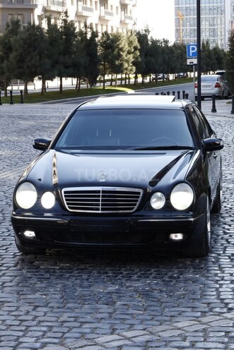 Mercedes E 280 2001, 234,716 km - 2.8 l - Bakı