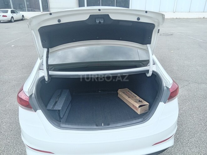 Hyundai Avante 2017, 144,268 km - 1.6 l - Bakı