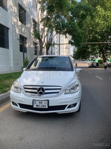 Mercedes B 170 2006, 299,000 km - 1.7 l - Bakı