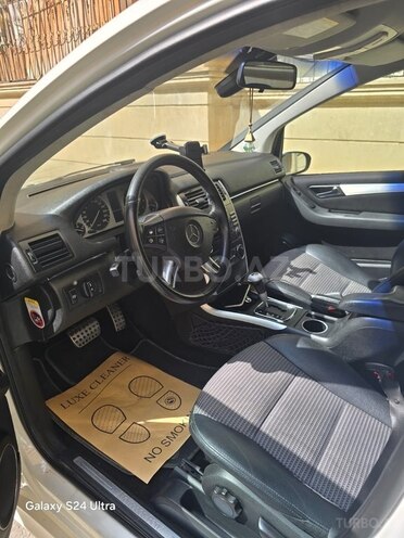 Mercedes B 170 2006, 299,000 km - 1.7 l - Bakı