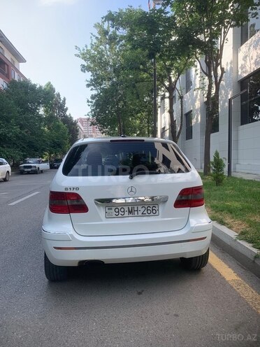 Mercedes B 170 2006, 299,000 km - 1.7 l - Bakı