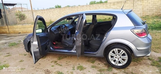 Opel Astra 2009, 356,711 km - 1.3 l - İmişli