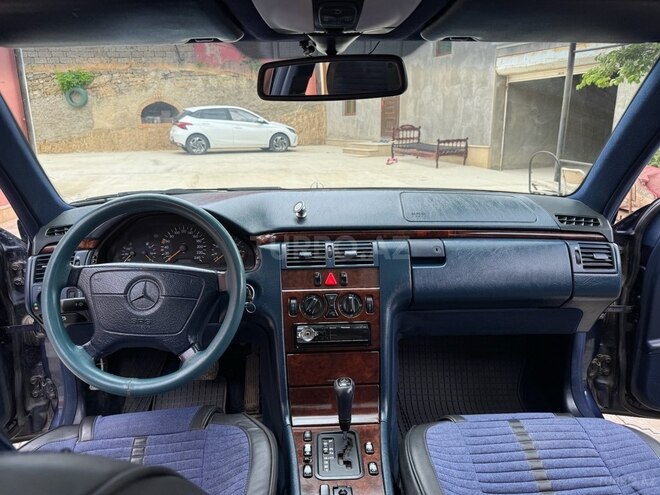 Mercedes E 230 1997, 350,000 km - 2.3 l - Bakı