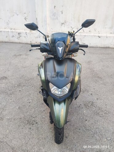 Yamaha RayZR Street Rally 125-1
