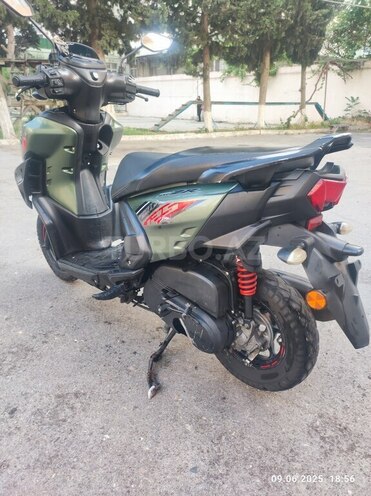 Yamaha RayZR Street Rally 125-5