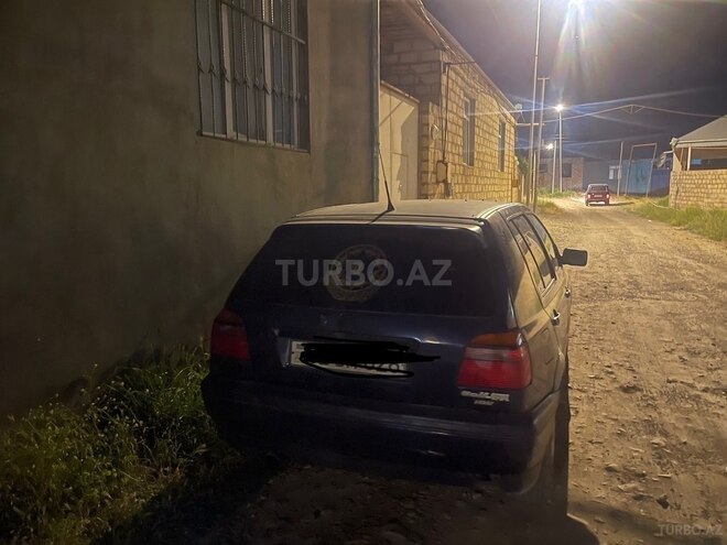 Volkswagen Golf 1993, 250,000 km - 1.8 l - Gəncə