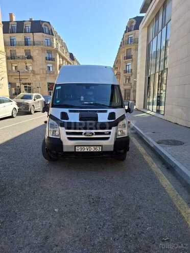Ford Transit-2