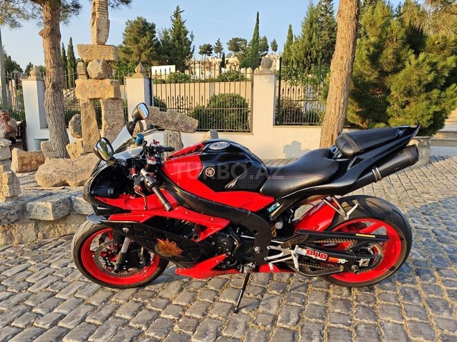 Yamaha YZF-R1-3